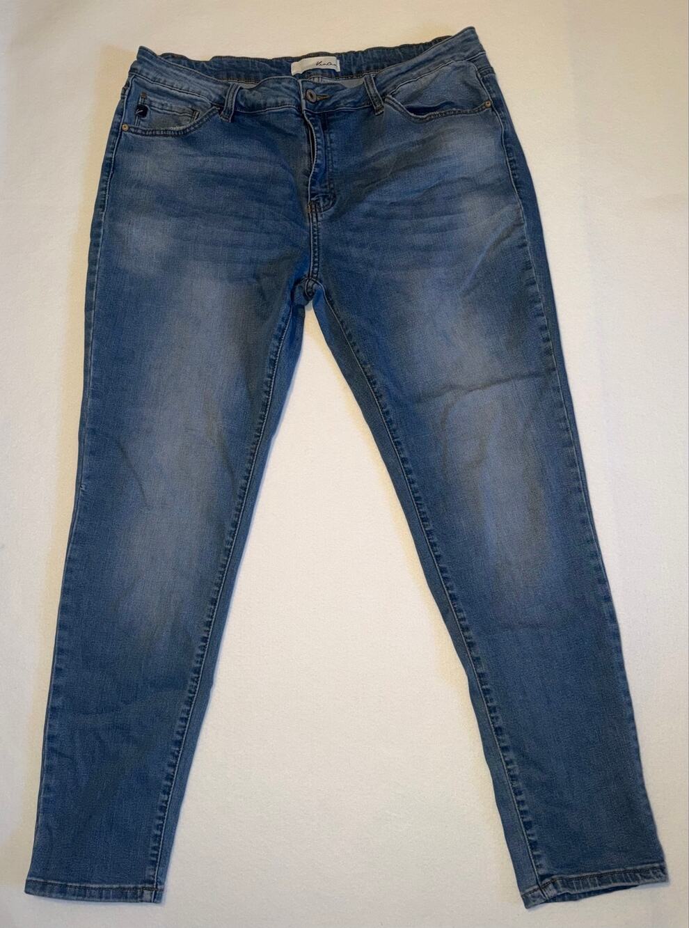 Kancan women’s blue jeans